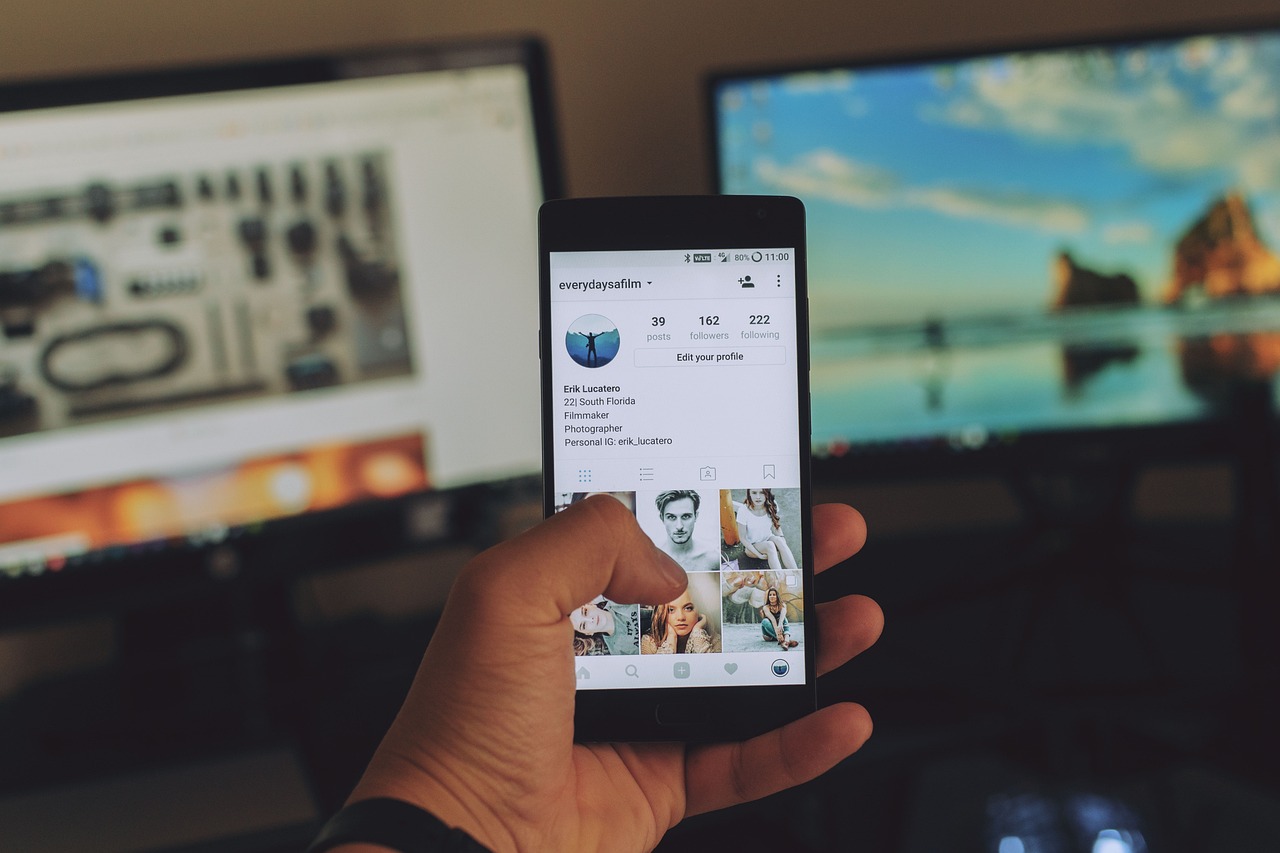 découvrez la social-écologie, une approche innovante qui combine l'analyse des relations sociales et des enjeux environnementaux pour promouvoir un développement durable et équitable. explorez comment cette discipline contribue à la justice sociale et à la protection de la planète.