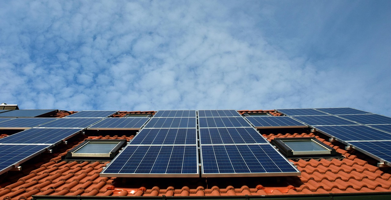 découvrez comment l'énergie solaire transforme notre façon de consommer de l'énergie. apprenez les avantages des panneaux solaires, leur impact sur l'environnement et comment investir dans cette source d'énergie renouvelable pour un avenir durable.