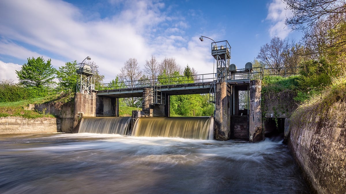 L’énergie hydraulique : fondements et enjeux pour un futur durable